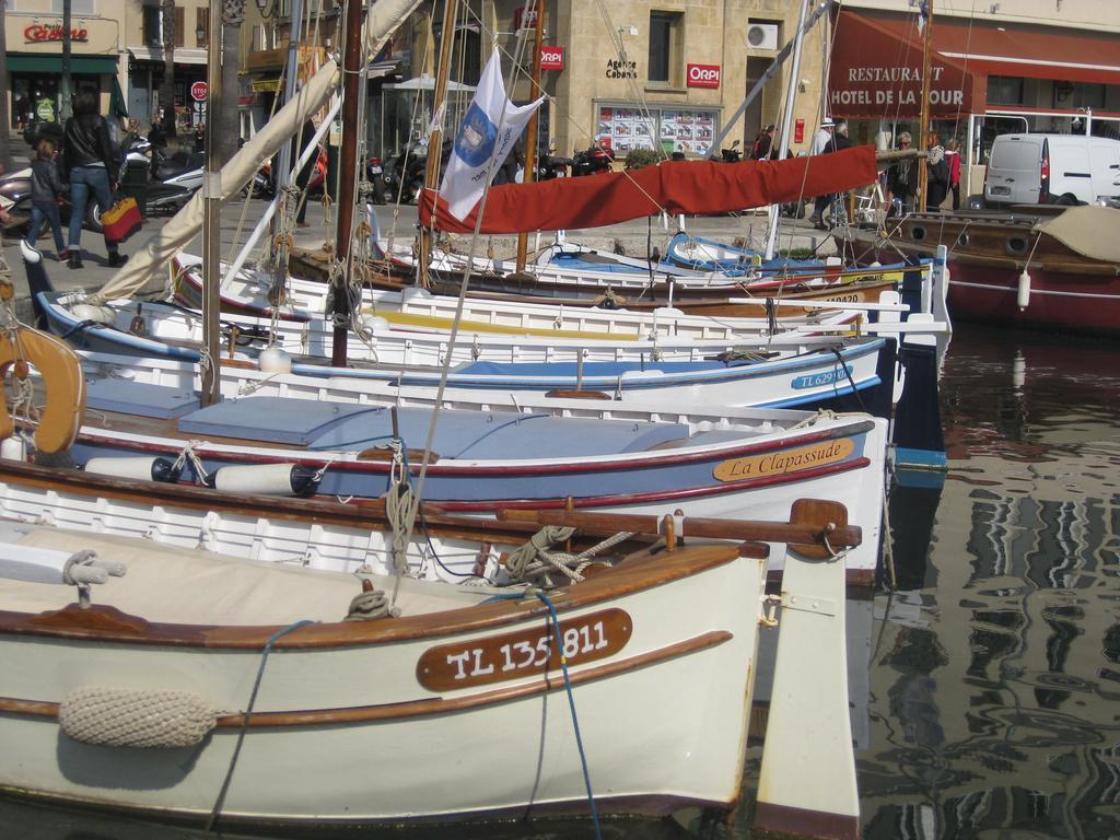50M Plage T2 Grande Terrasse Vue Mer Climatise Piscine Chauffee, Parking Clos Gratuit Sanary-sur-Mer Buitenkant foto